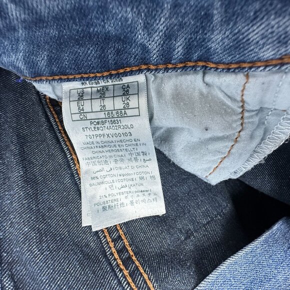 Guess Skinny Jeans Womens Size 26 Taper Leg Pintuck Distressed Mid Rise Blue - Picture 6 of 12